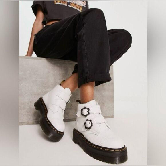 Dr. Martens Devon Flower Quad Platform Boots In White Size 9 - Picture 1 of 8